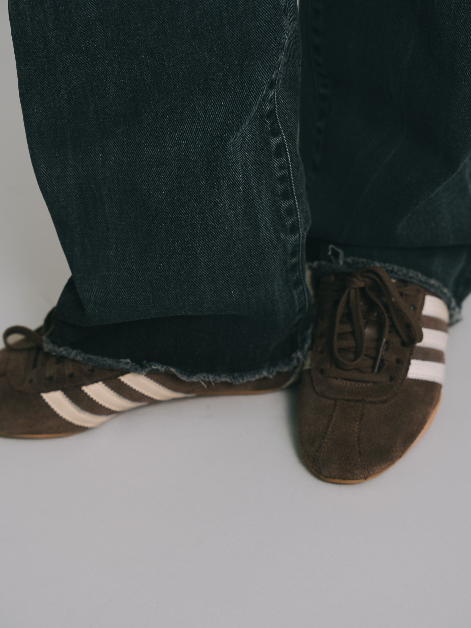 CALÇA JEANS CARHARTT "PONTIAC PANT BLACK"