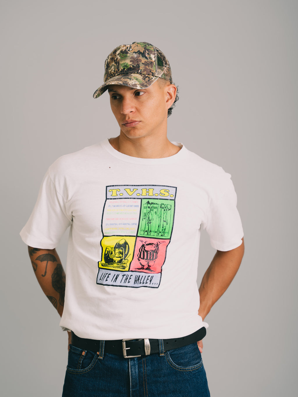 CAMISETA "T.V.H.S. LIFE IN THE VALLEY..." 80`s