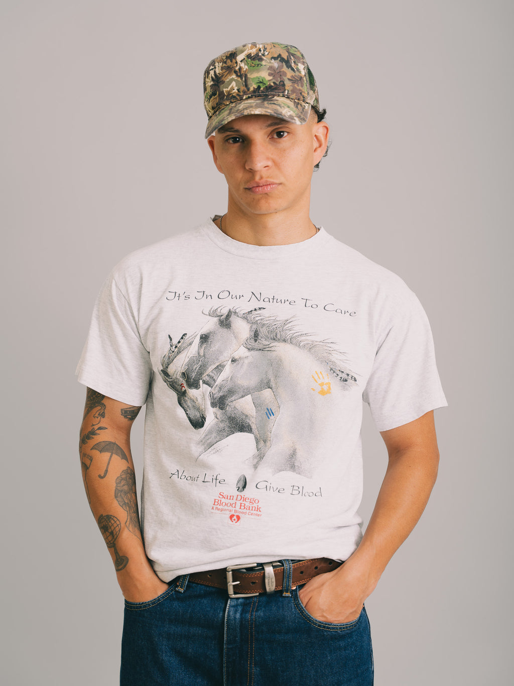 "CAMISETA IT`S IN OUR NATURE TO CARE 1997"