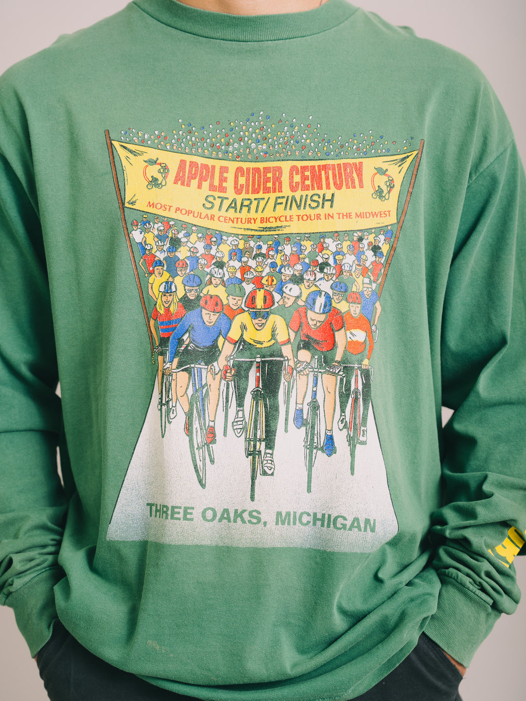 "MANGA LONGA "APPLE CIDER CENTURY START/FINISH"